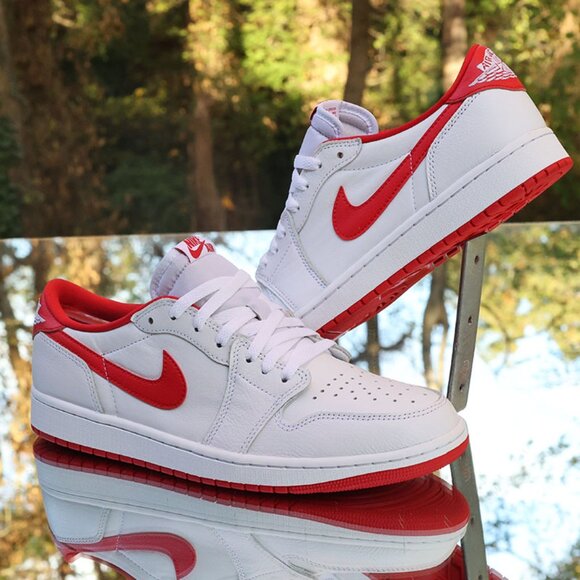 Jordan 1 Retro Low OG University Red - Picture 1 of 13